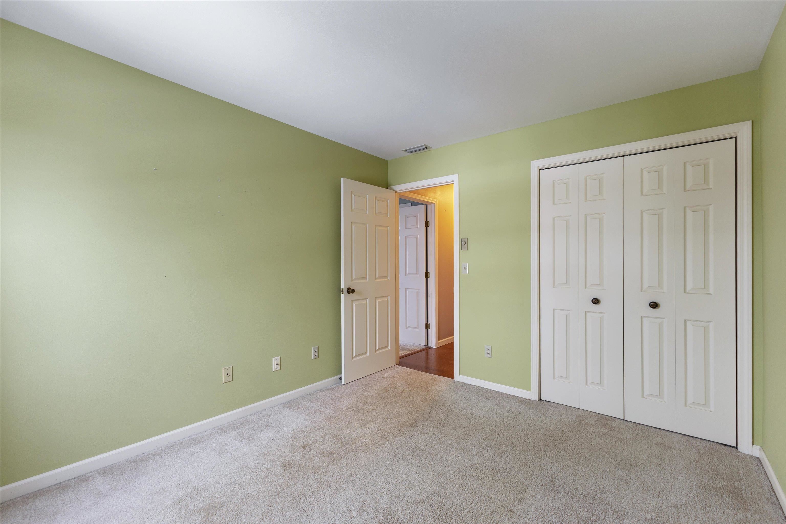 2376 Wisconsin Street Oshkosh, WI 54901 - Photo 13 of 20