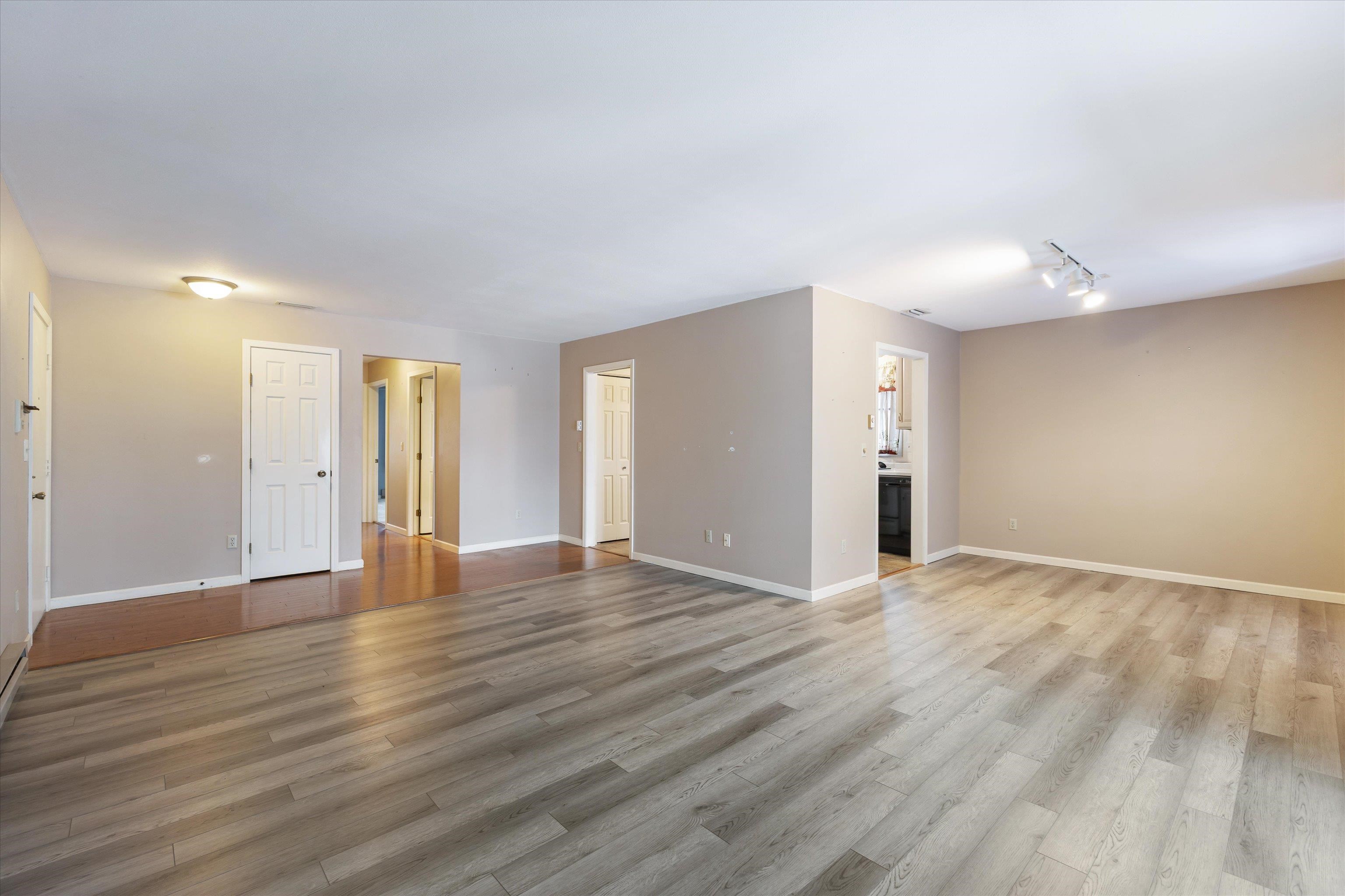 2376 Wisconsin Street Oshkosh, WI 54901 - Photo 3 of 20