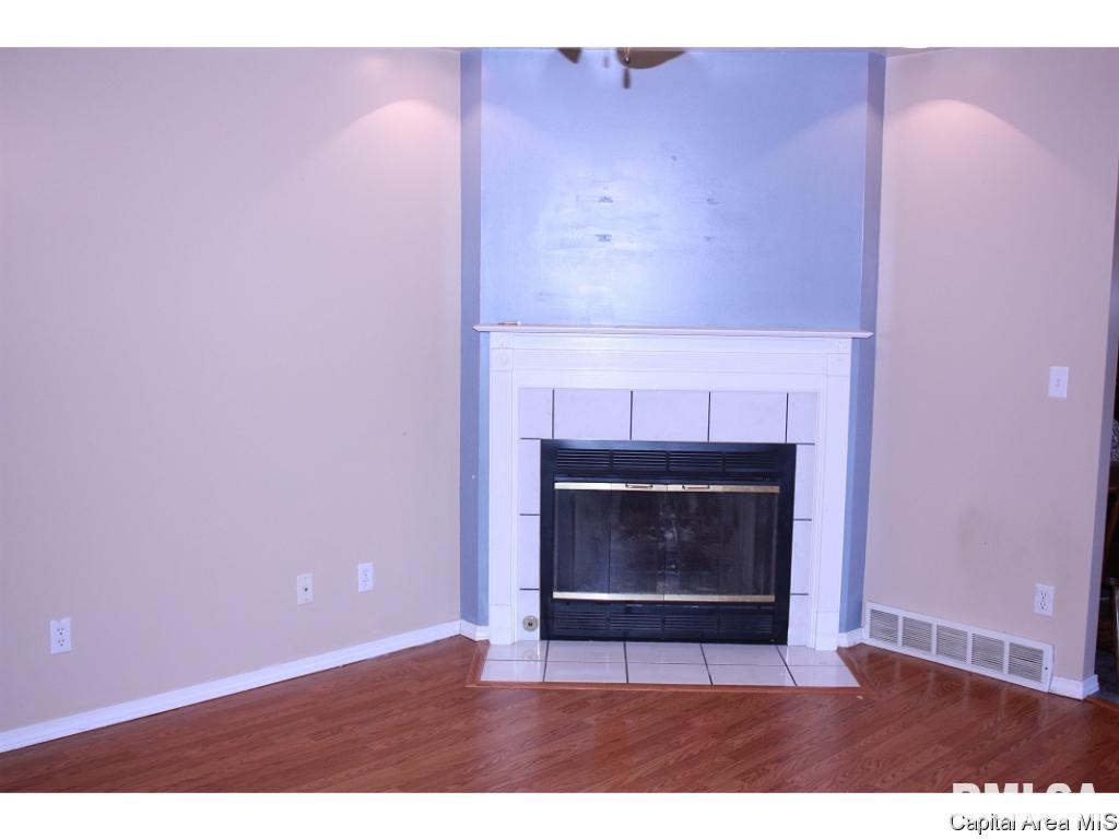 1304 North Rutledge Street Springfield, IL 62702 - Photo 17 of 24