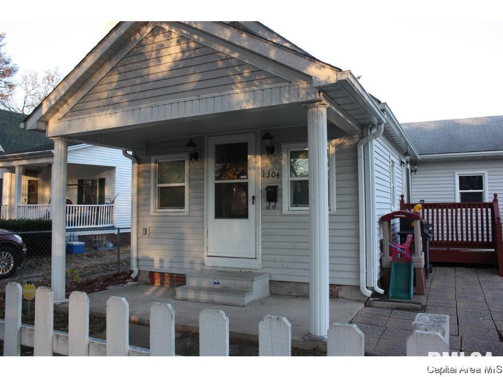 1304 North Rutledge Street Springfield, IL 62702 - Photo 7 of 24