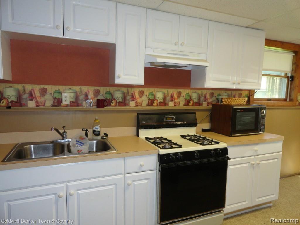 4500 Hogback Road Fowlerville, MI 48836 - Photo 33 of 48 DSC04721.jpg