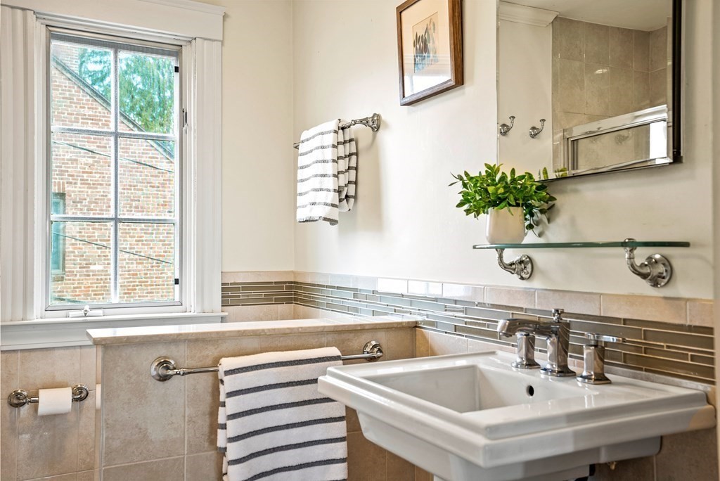 86 Moss Hill Road Boston, MA 02130 - Photo 30 of 41 Gallery Image 30