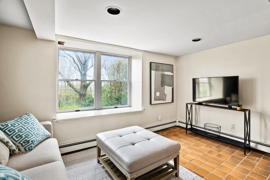 86 Moss Hill Road Boston, MA 02130 - Photo 33 of 41 Gallery Image 33