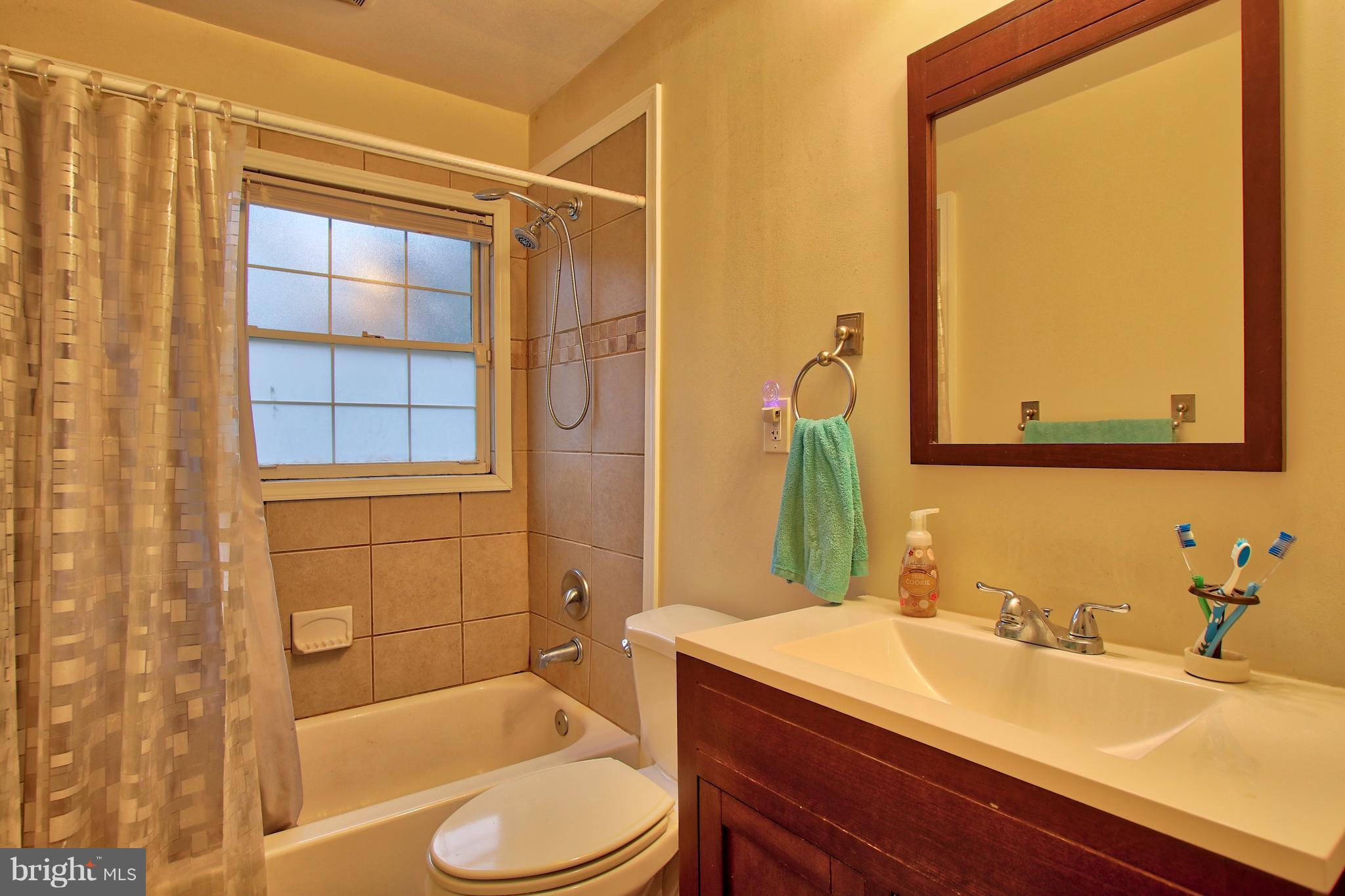 905 Shirley Manor Road Reisterstown, MD 21136 - Photo 15 of 24 Bath