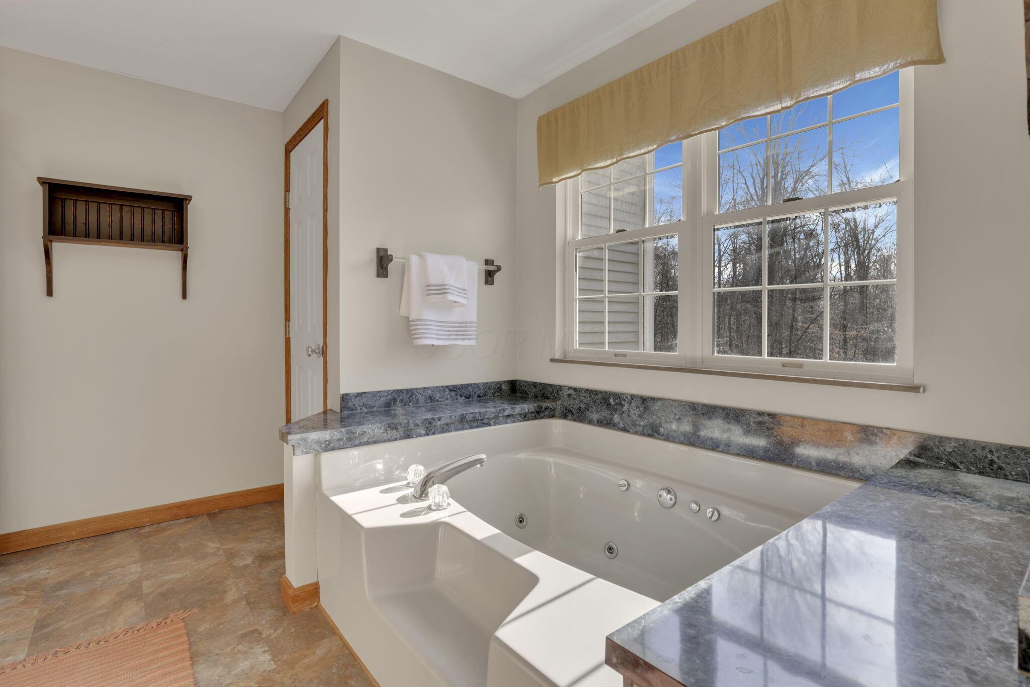 5521 Morgan Center Road Mount Vernon, OH 43050 - Photo 48 of 104 48-web-or-mls-GR7A4755