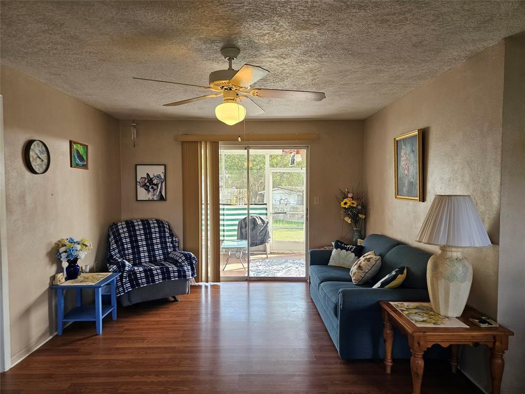 2247 Croydon Road Sebring, FL 33870 - Photo 2 of 16 Photo 2
