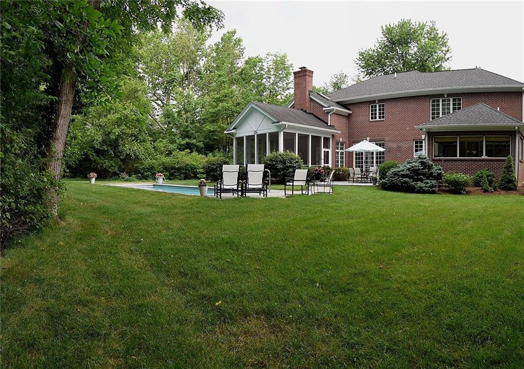 7055 Dover Road Indianapolis, IN 46220 - Photo 4 of 47