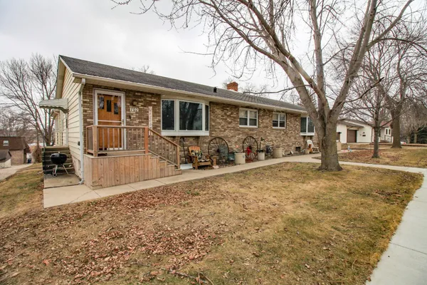 $384,000 | 700 East Summit Avenue, Fergus Falls, MN 56537