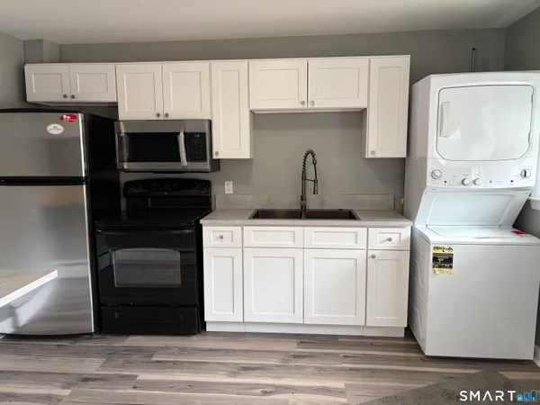 $2,000 | 28 Cross Street, Unit 2, Westport, CT 06880