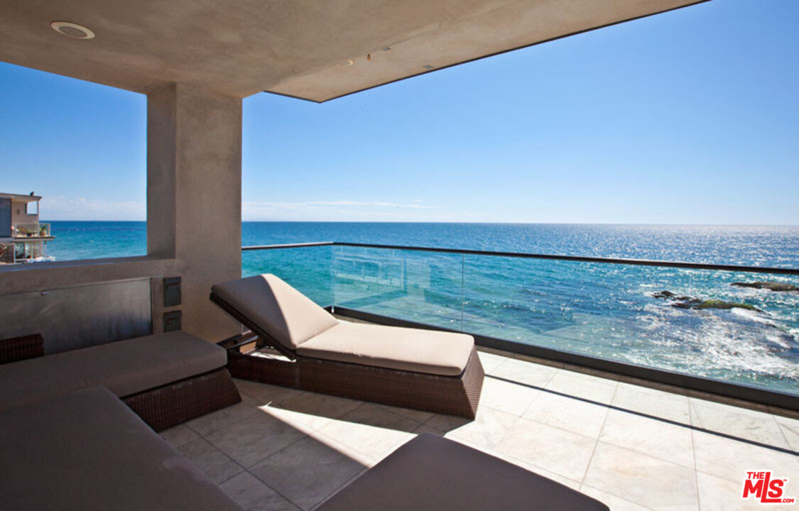 25250 Malibu Road Malibu, CA 90265 - Photo 22 of 31