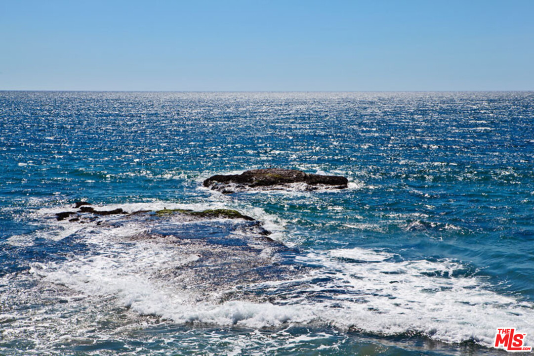 25250 Malibu Road Malibu, CA 90265 - Photo 3 of 31