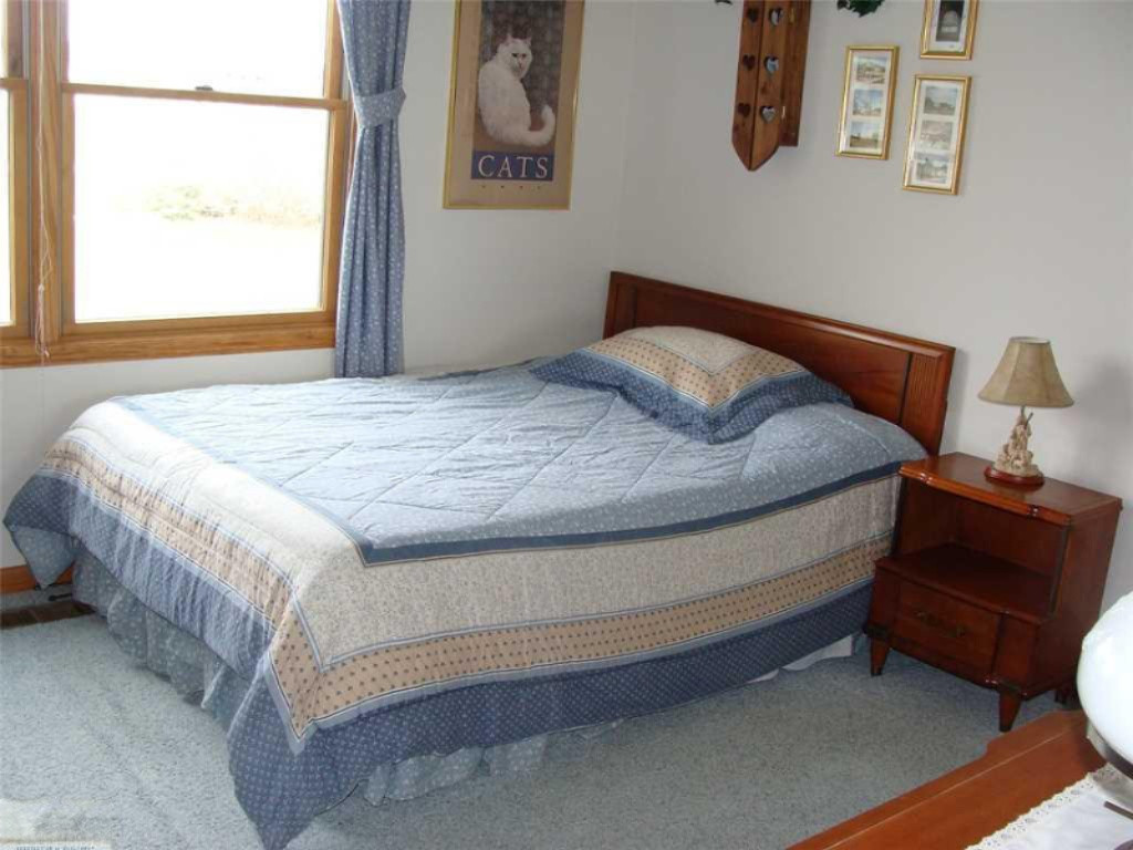 8283 Hall Road Bellevue, MI 49021 - Photo 11 of 16 8283 Hall bedroom 2