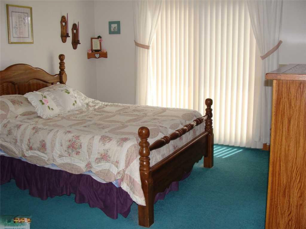 8283 Hall Road Bellevue, MI 49021 - Photo 9 of 16 8283 Hall bedroom 1
