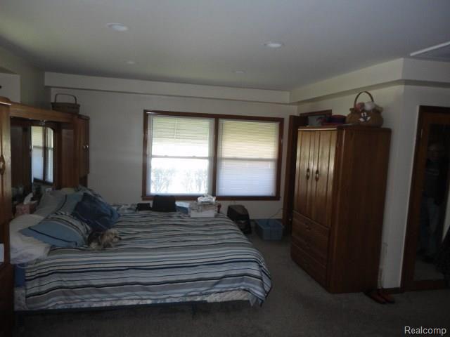 18450 Stephens Road Eastpointe, MI 48021 - Photo 11 of 18 DSC03707.jpg
