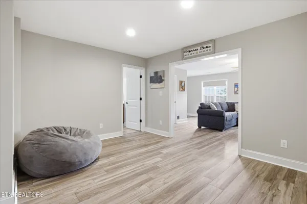 $650,000 | 8447 Shoregate Lane, Knoxville, TN 37938