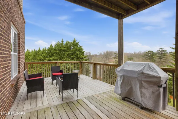 $650,000 | 8447 Shoregate Lane, Knoxville, TN 37938