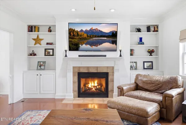 $650,000 | 8447 Shoregate Lane, Knoxville, TN 37938