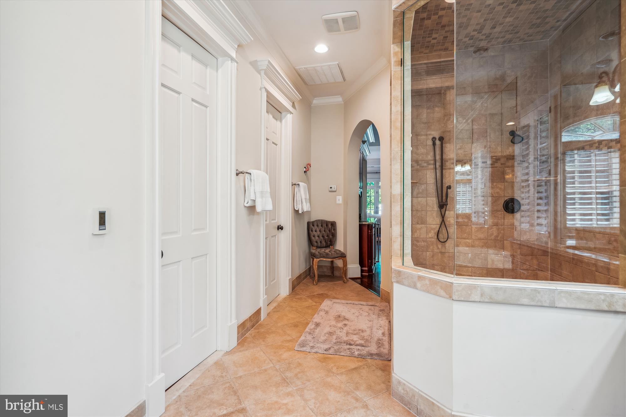 7811 Langley Ridge Road McLean, VA 22102 - Photo 39 of 78 Primary Bath