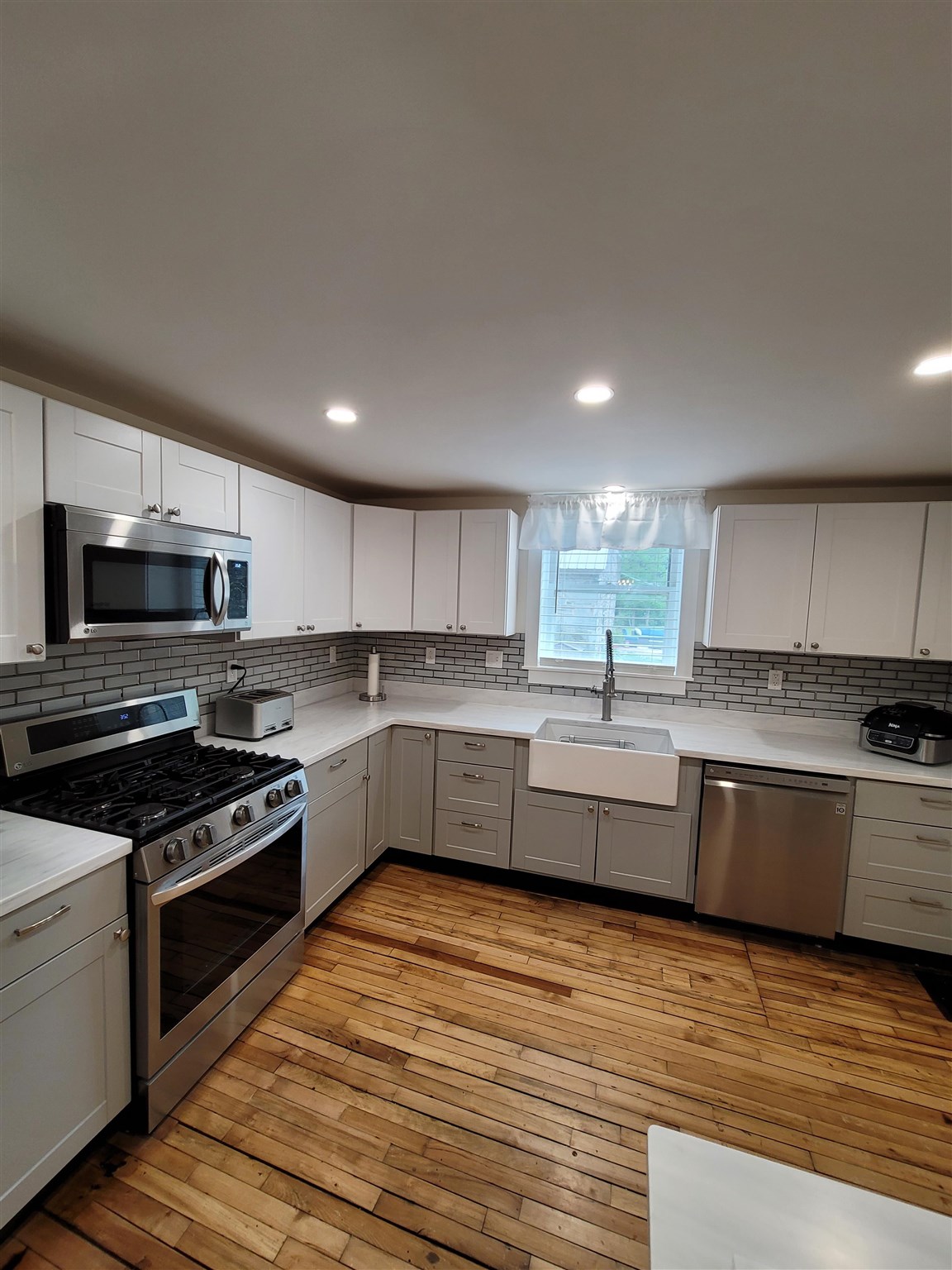 118 Lower Bartonsville Road Rockingham, VT 05143 - Photo 1 of 30