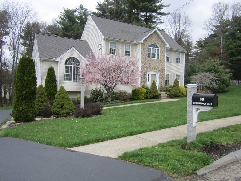 66 Meadowbrook Road Franklin, MA 02038 - Photo 1 of 30 Gallery Image 1