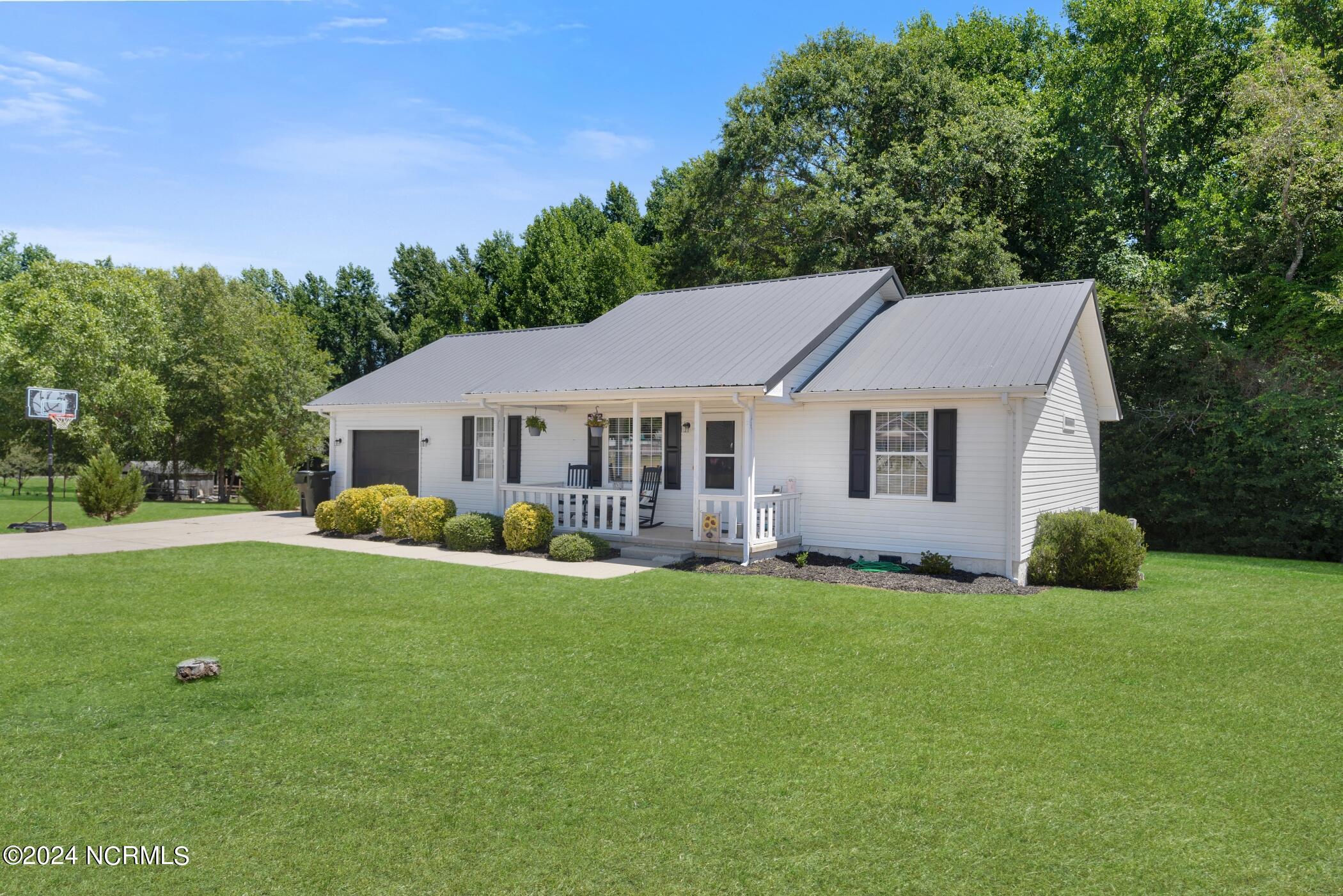 115 Ravenhill Drive Rockingham, NC 28379 - Photo 17 of 21 batch_DSC03923