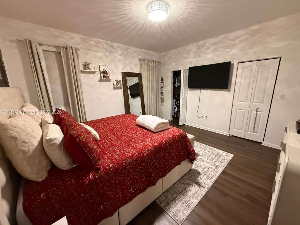 24623 Southwest 115 Court Homestead, FL 33032 - Photo 9 of 13 Master Bed