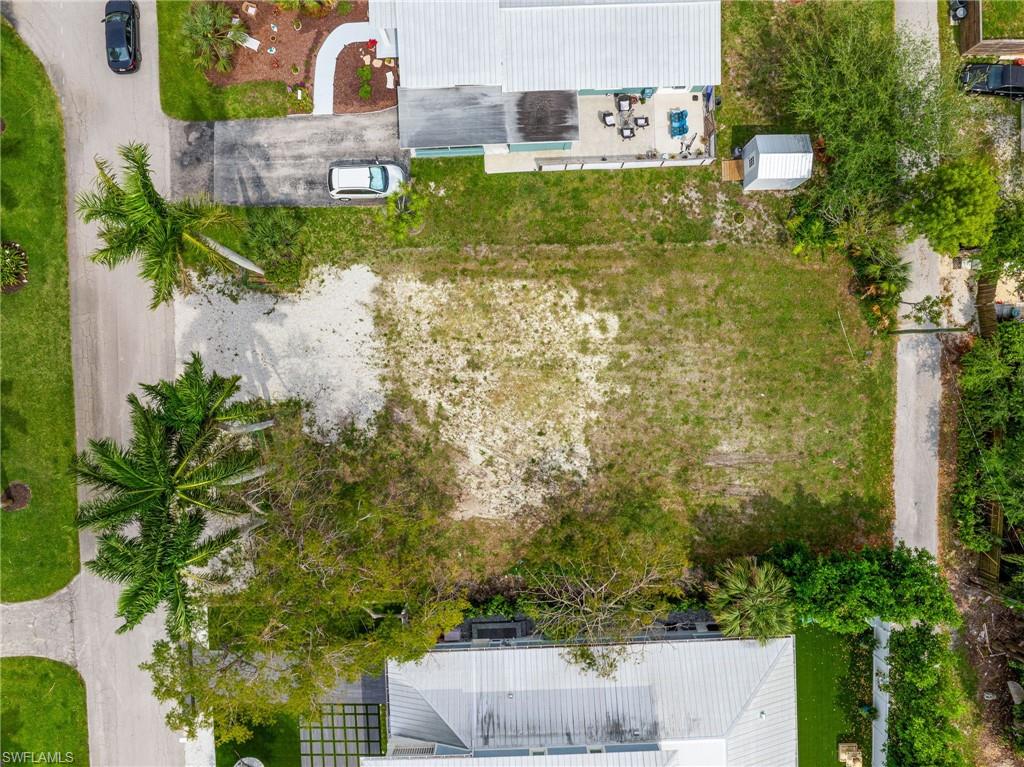 1084 Broad Avenue North Naples, FL 34102 - Photo 13 of 16 Drone / aerial view