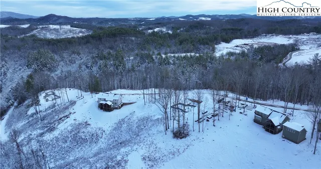 a view of outside area