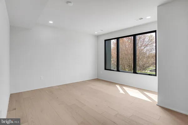 $2,168,000 | 8313 Syracuse Circle, Vienna, VA 22180