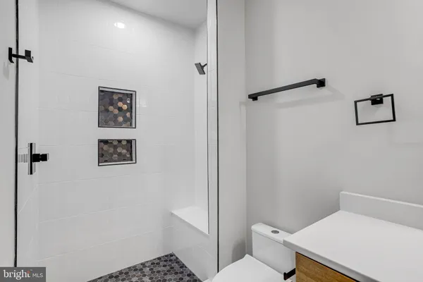 $2,168,000 | 8313 Syracuse Circle, Vienna, VA 22180