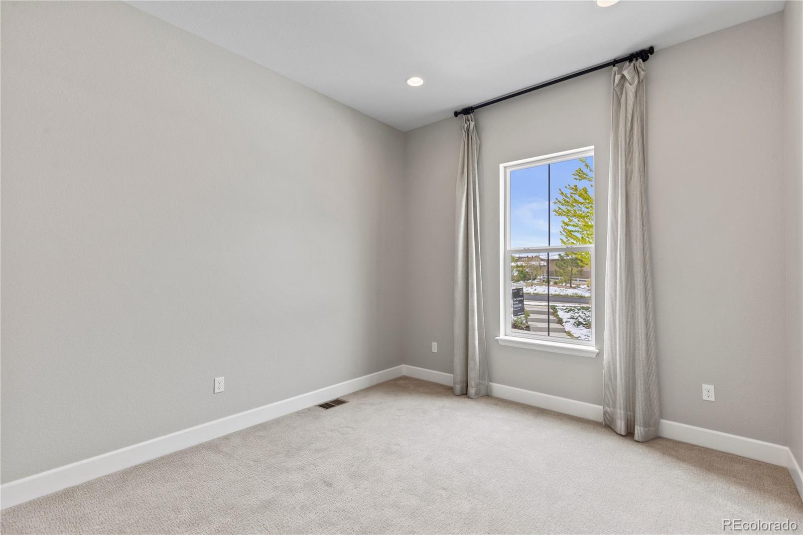 929 Brocade Drive Highlands Ranch, CO 80126 - Photo 15 of 26
