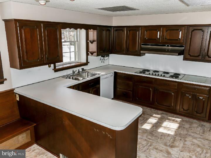 2173 Almshouse Road Jamison, PA 18929 - Photo 11 of 25 Kitchen