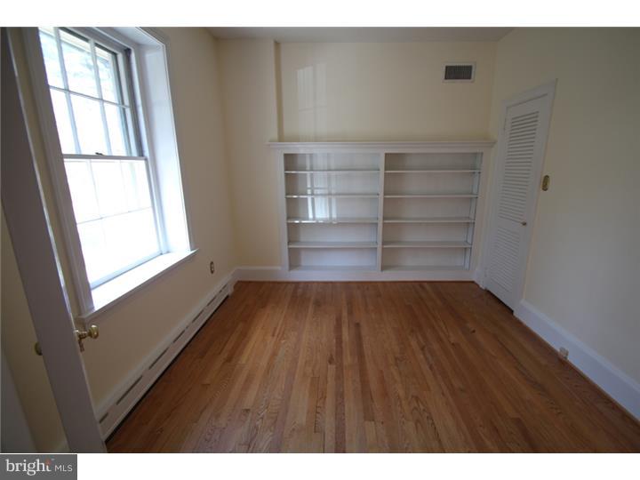 2173 Almshouse Road Jamison, PA 18929 - Photo 6 of 25 Office / Study