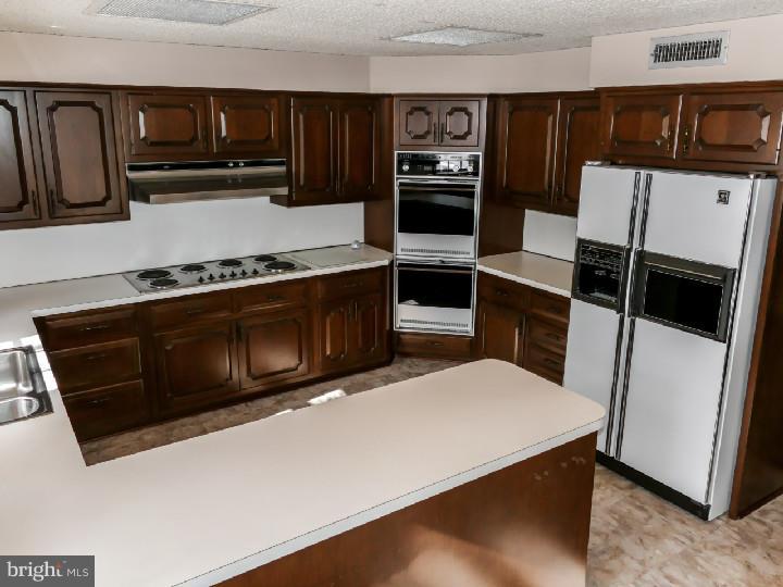 2173 Almshouse Road Jamison, PA 18929 - Photo 10 of 25 Kitchen