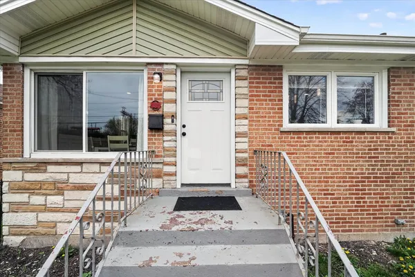 $299,900 | 11038 South Eberhart Avenue, Chicago, IL 60628