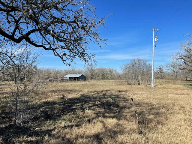 $180,000 | 5279 Fm 2762, Flatonia, TX 78941