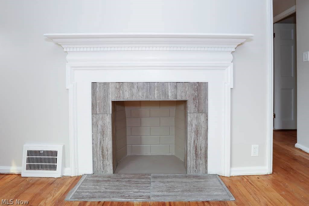 4812 Anderson Road Cleveland, OH 44124 - Photo 6 of 34