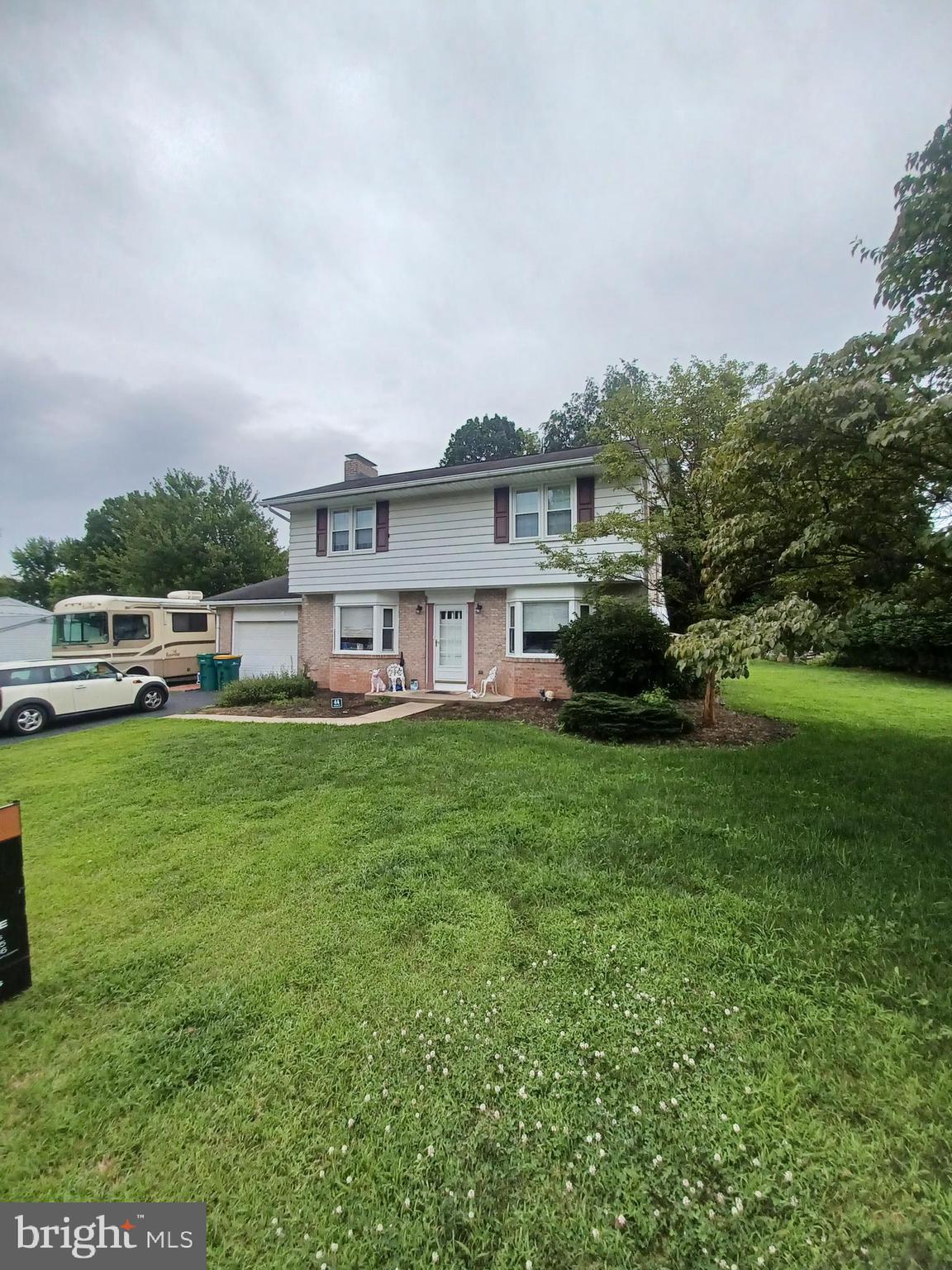 44 Ridgeview Road Hummelstown, PA 17036 - Photo 2 of 37 Gallery Image 2