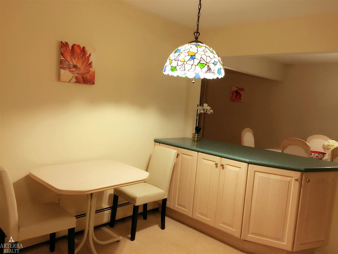2152 West Wattles Road Troy, MI 48098 - Photo 12 of 65 Breakfast Table