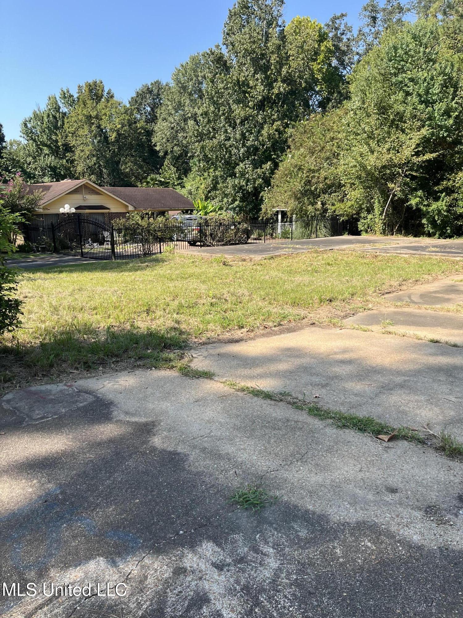 Scanlon Drive Jackson, MS 39204 - Photo 5 of 7 IMG_2501