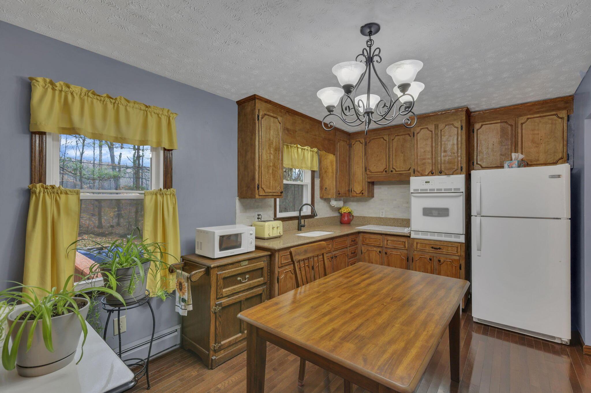 10210 Frasure-Helber Road Logan, OH 43138 - Photo 15 of 54 14-web-or-mls-_S5A6171