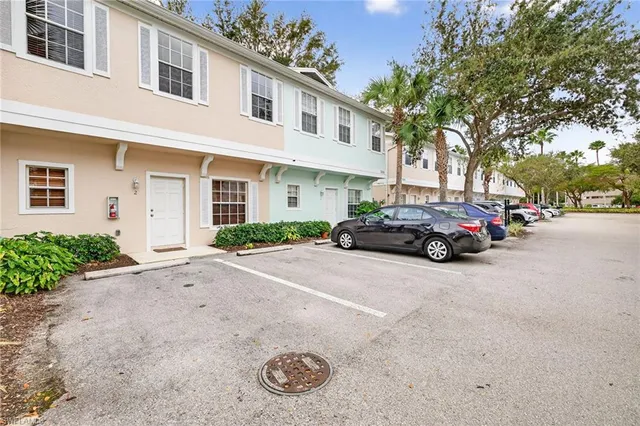 $299,000 | 3258 Tamara Drive, Unit 2, Naples, FL 34109
