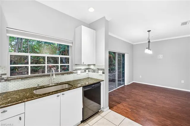 $299,000 | 3258 Tamara Drive, Unit 2, Naples, FL 34109