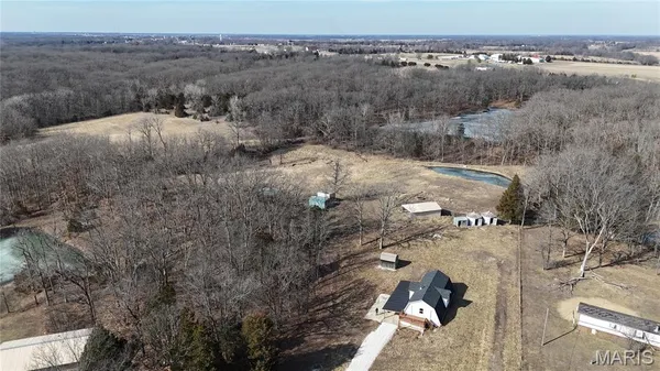 $244,900 | 111 Kane Lane, High Hill, MO 63350