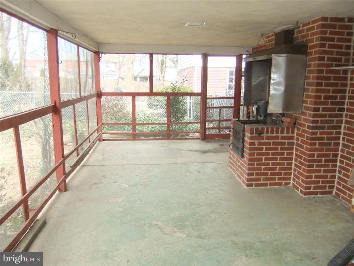 220 School Lane Springfield, PA 19064 - Photo 18 of 23 Gallery Image 18