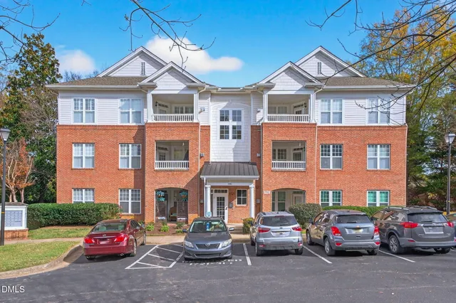 $265,000 | 1721 Tiffany Bay Court, Unit 204, Raleigh, NC 27609