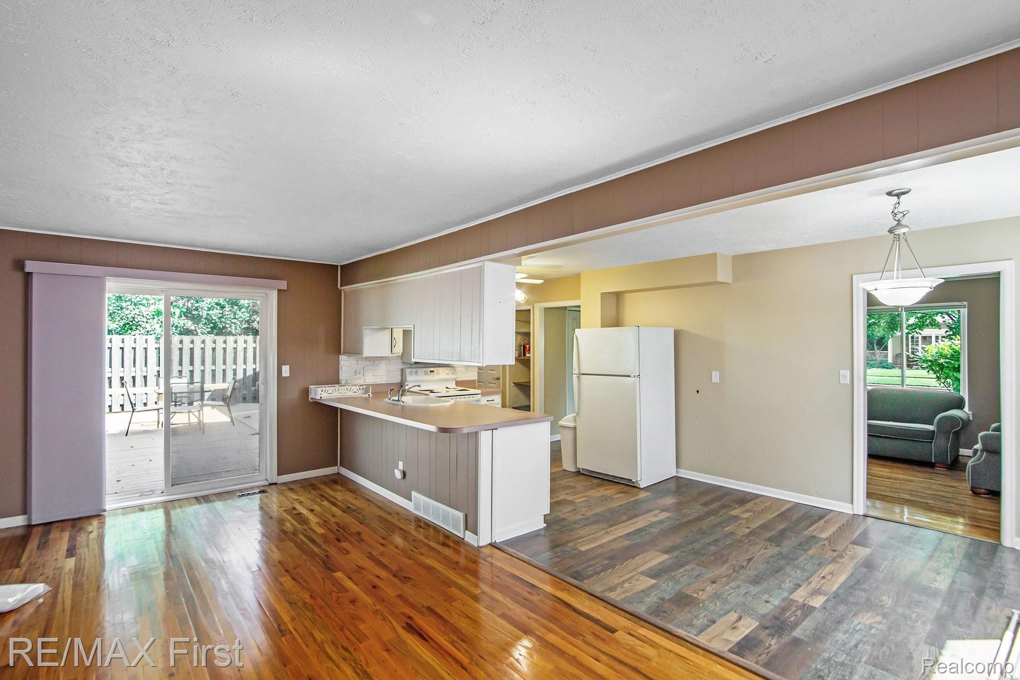42930 Barchester Road Canton, MI 48187 - Photo 14 of 24 BPG_6886.jpg