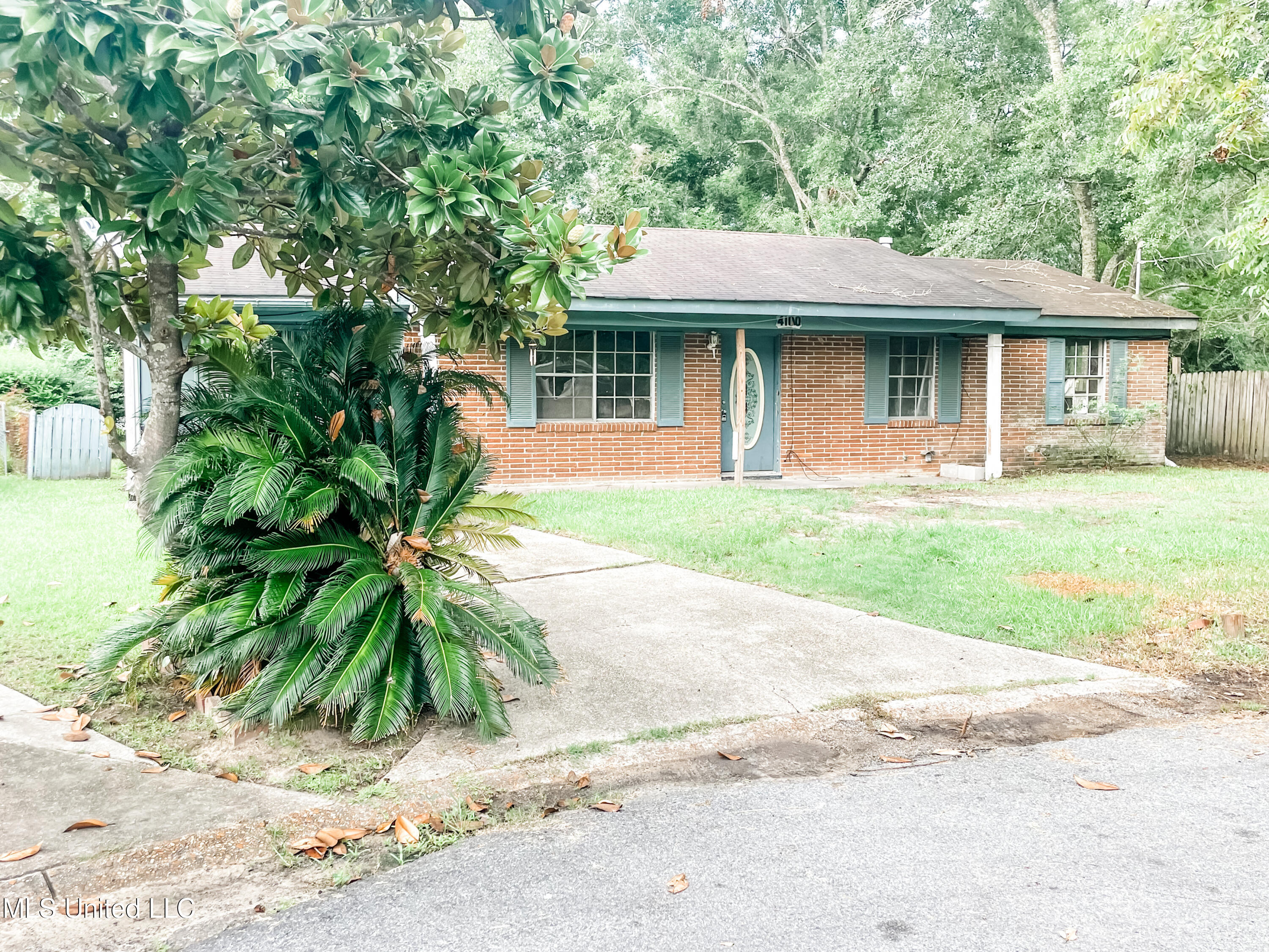 4100 Delmar Circle Moss Point, MS 39563 - Photo 1 of 31 Front Exterior