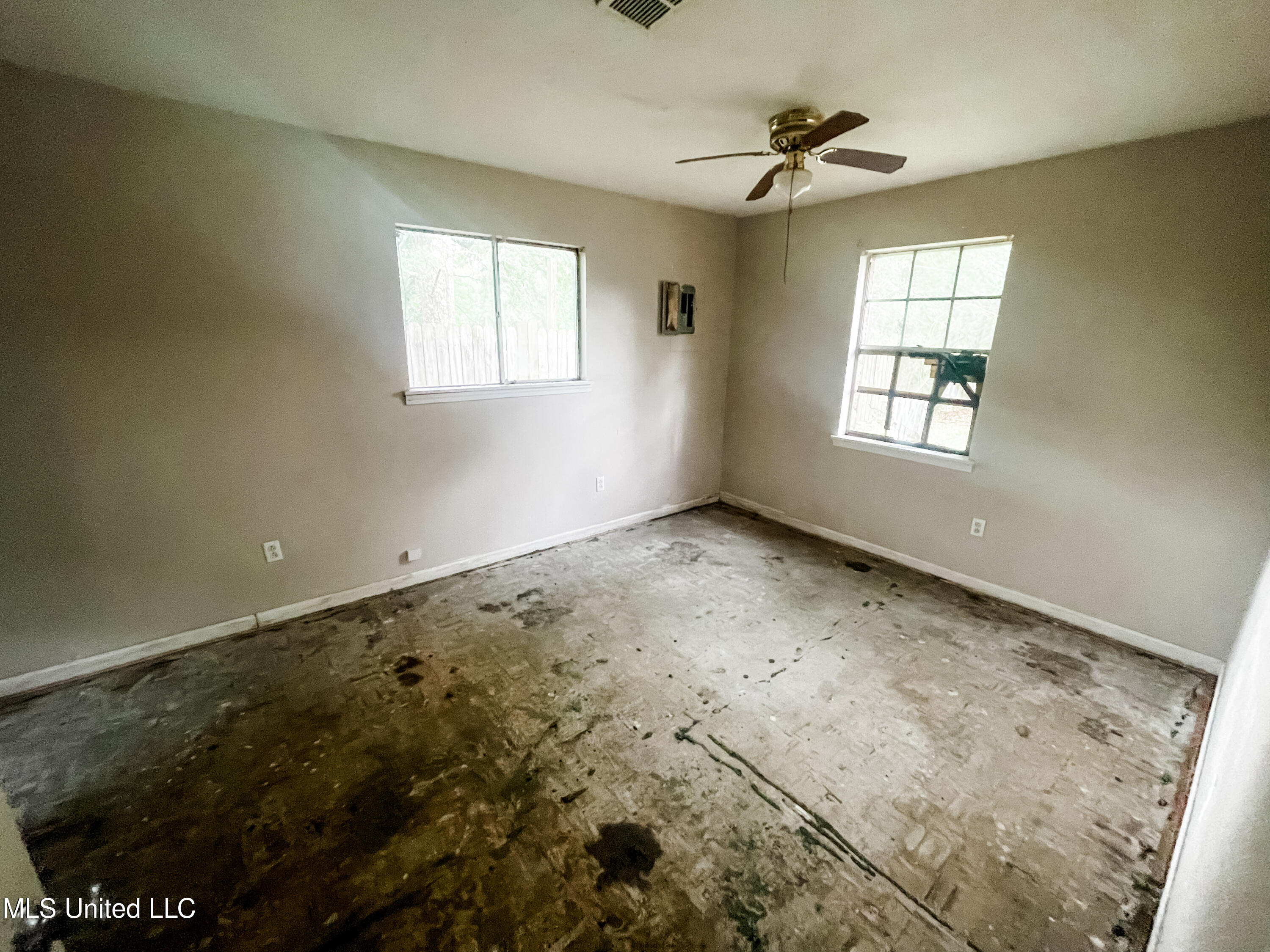 4100 Delmar Circle Moss Point, MS 39563 - Photo 16 of 31 IMG_0789