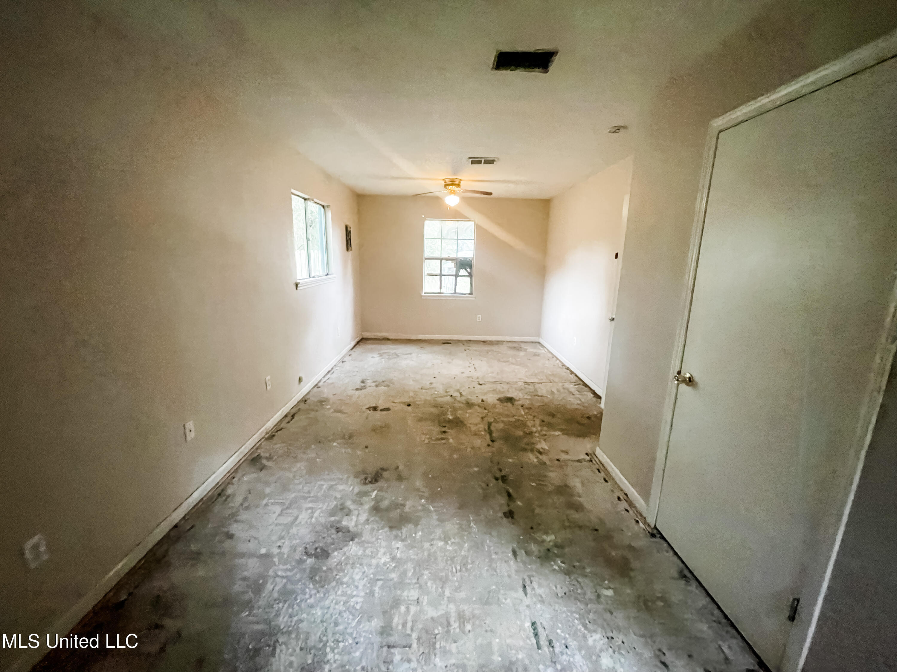 4100 Delmar Circle Moss Point, MS 39563 - Photo 20 of 31 IMG_0792